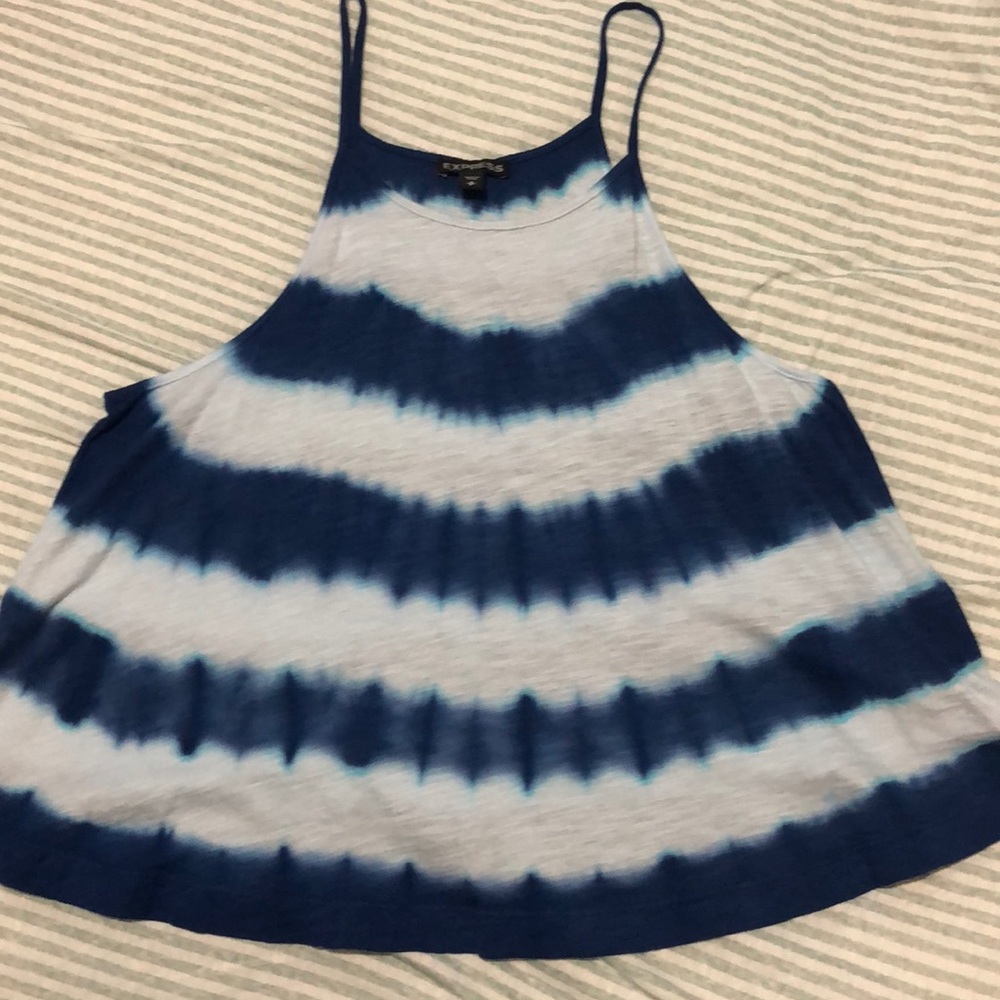 Blue tank from express